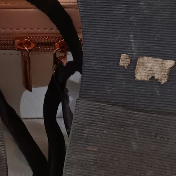 Strappy tie-up Patent Leather Sandals sz 9 - Picture 7 of 7